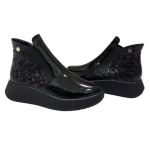 via roma bőr bokacsizma,női fekete bőr bokacsizma,via roma magasított szárú női slip on,bőr slip on,fekete slip on bokacsizma,bélelt női slip on,bélelt női bokacsizma,via roma 23/Z1960,női magasított száru slip on bokacsizma