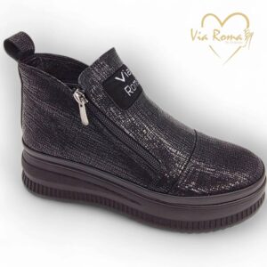 via roma bokacsizma,női fekete bőr bokacsizma,via roma magasított szárú női slip on,bőr slip on,fekete slip on bokacsizma,bélelt női slip on,bélelt női bokacsizm,