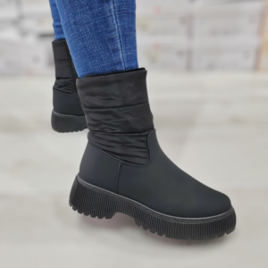 fekete csizma,fekete női csizma,fekete női bokacsizma,női bokacsizma,bélelt női bokacsizma,női műbőr bokacsizma