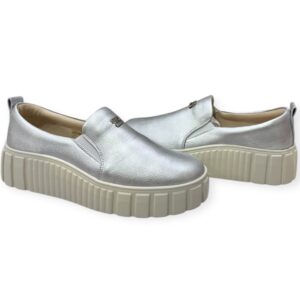 ezüst női slip on,női divatos slip on,műbőr slip on,női tavaszi cipő,női ezüst cipő,