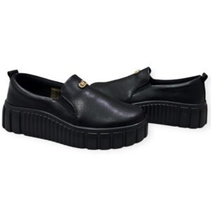 fekete női slip on,női divatos slip on,műbőr slip on,női tavaszi cipő,női fekete cipő,