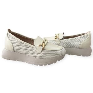 bézs női slip on,női divatos slip on,műbőr slip on,emelt talpú női cipő,női tavaszi cipő,bézs női cipő,női fehér mokaszin,