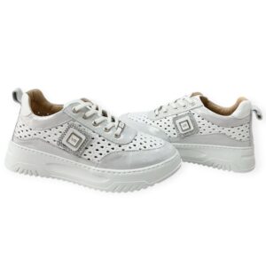 női bőr sportcipő,női bőr sneaker,női fehér sportcipő,női fehér ezüst bőr sneaker,női tavaszi fűzős cipő,női fehér ezüst sportcipő,női fehér ezüst sneaker,Via Roma fehér 433 235