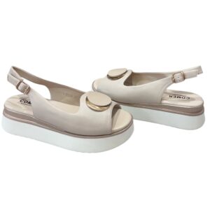 női bézs szandál,női emelt talpú bézs szandál