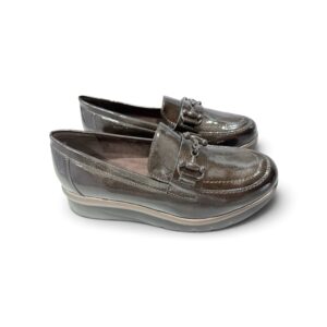 Bianca elegáns lakk loafer félcipő
