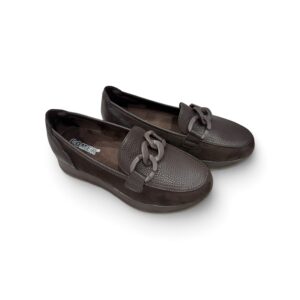 Kordélia– Különleges textúrájú barna loafer